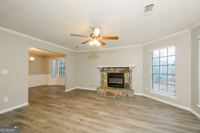 1053 Mainstreet Lake Drive, Stone Mountain, GA 30088