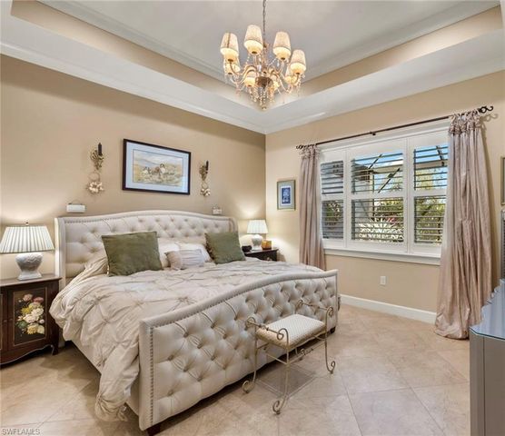 7014 DOMINICA DR, Naples, FL 34113