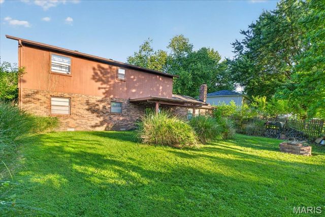 29 Marilyn Circle, Fairview Heights, IL 62208