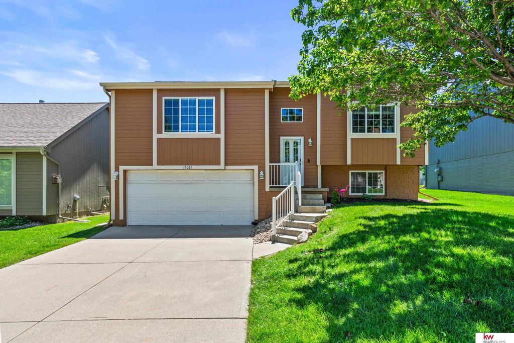 16083 Browne Street, Omaha, NE 68116