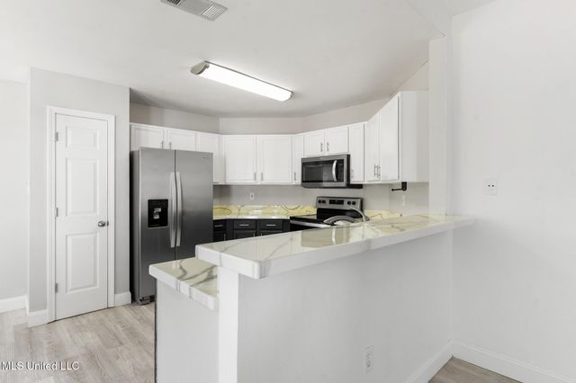 11716 Quail Creek Drive, Ocean Springs, MS 39564