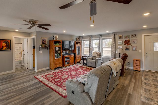 9103 3rd Avenue, Pequot Lakes, MN 56472