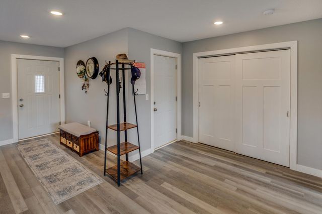 9103 3rd Avenue, Pequot Lakes, MN 56472