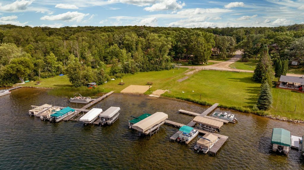 9103 3rd Avenue, Pequot Lakes, MN 56472
