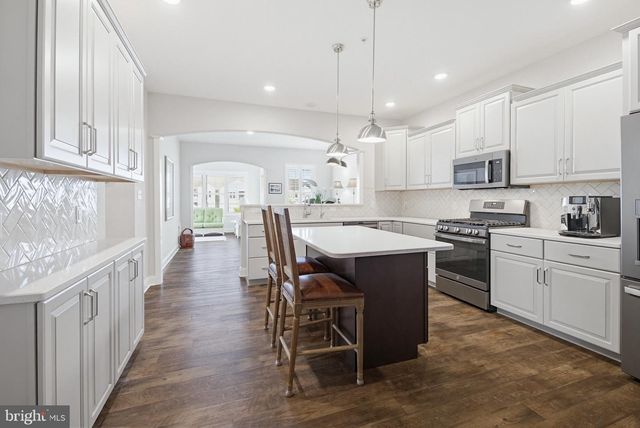 361 MEADOW ROSE DR, Lititz, PA 17543