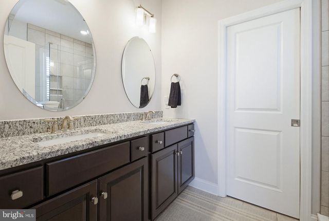 361 MEADOW ROSE DR, Lititz, PA 17543