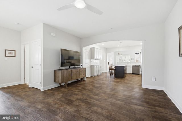 361 MEADOW ROSE DR, Lititz, PA 17543