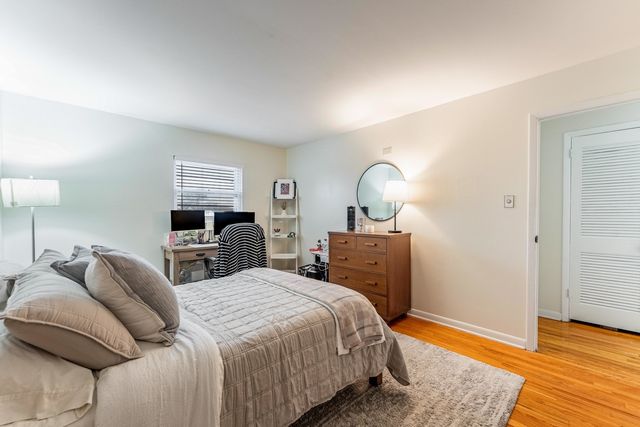 1531 N 9th Avenue, Melrose Park, IL 60160