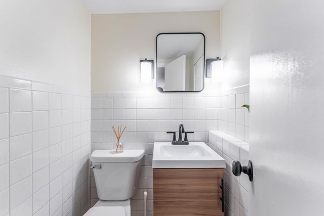 1531 N 9th Avenue, Melrose Park, IL 60160