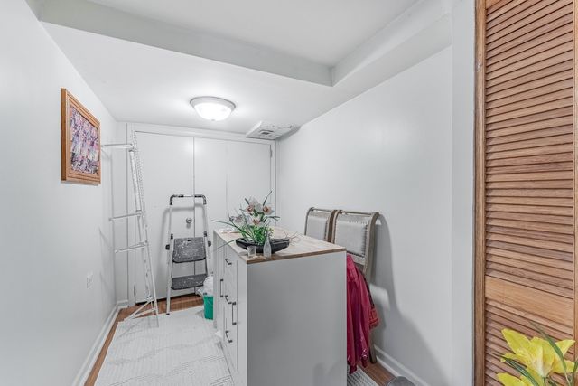 1531 N 9th Avenue, Melrose Park, IL 60160