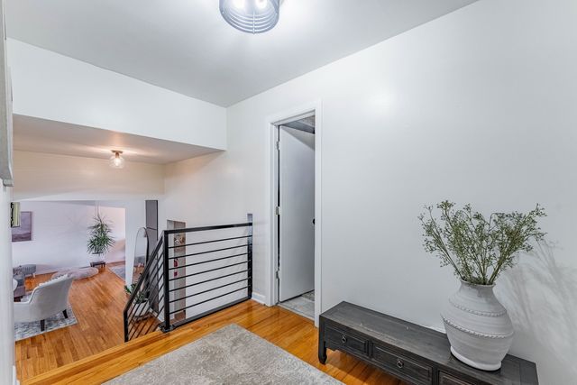 1531 N 9th Avenue, Melrose Park, IL 60160