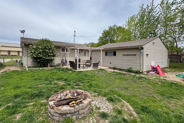 1119 Evans Avenue, Machesney Park, IL 61115
