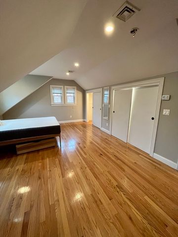 39 Selkirk Road 39, Boston, MA 02135