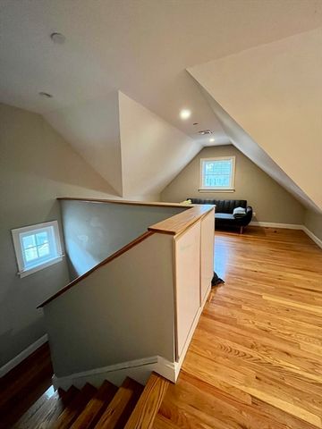 39 Selkirk Road 39, Boston, MA 02135