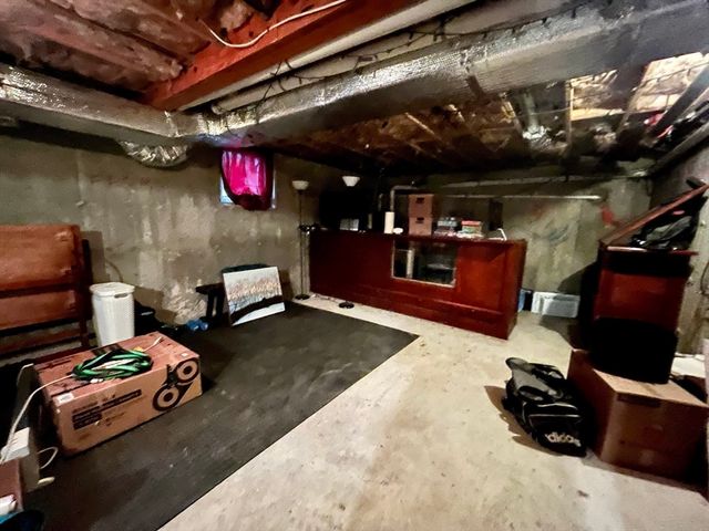 39 Selkirk Road 39, Boston, MA 02135