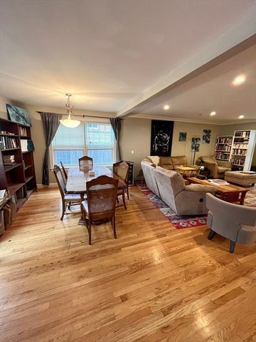 39 Selkirk Road 39, Boston, MA 02135