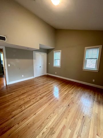 39 Selkirk Road 39, Boston, MA 02135