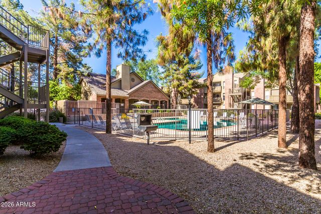 200 E SOUTHERN Avenue 204, Tempe, AZ 85282