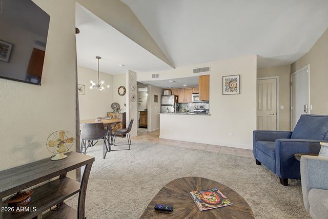 200 E SOUTHERN Avenue 204, Tempe, AZ 85282