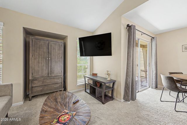 200 E SOUTHERN Avenue 204, Tempe, AZ 85282