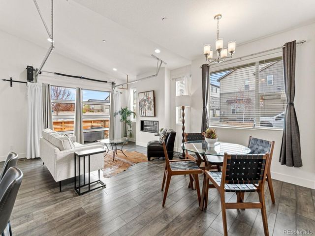 19515 E Sunset Cir, Aurora, CO 80015