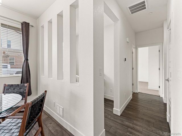 19515 E Sunset Cir, Aurora, CO 80015