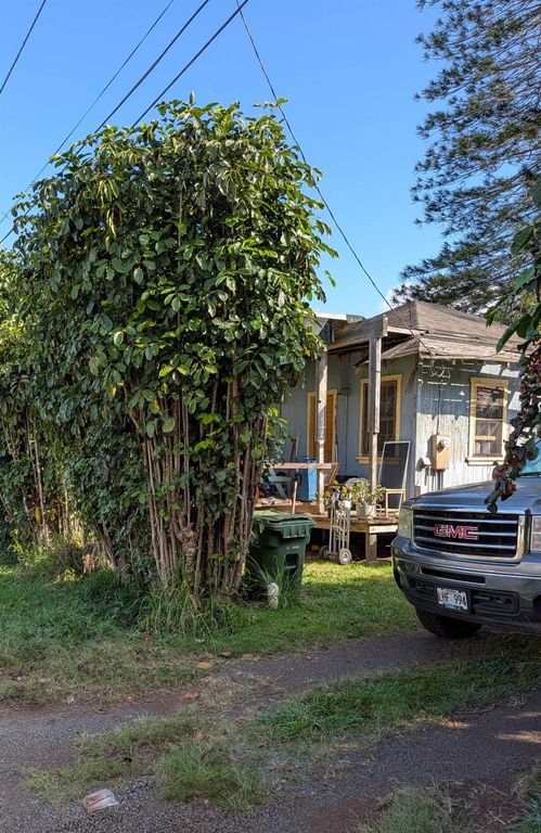 230 Gay St, Lanai City, HI 96763