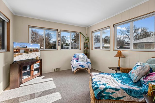 28506 Kimberly Lane, St Clair Shores, MI 48081