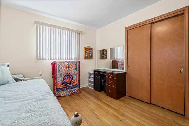 28506 Kimberly Lane, St Clair Shores, MI 48081