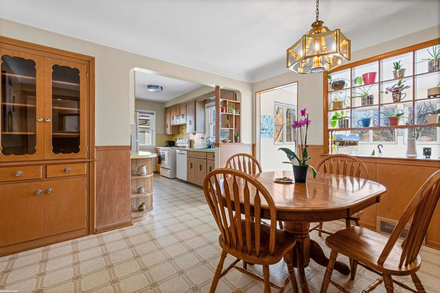 28506 Kimberly Lane, St Clair Shores, MI 48081