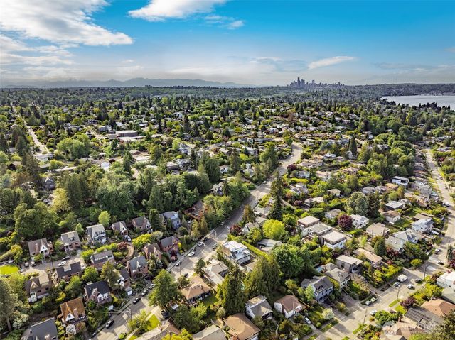 5505 Seward Park Avenue S, Seattle, WA 98118