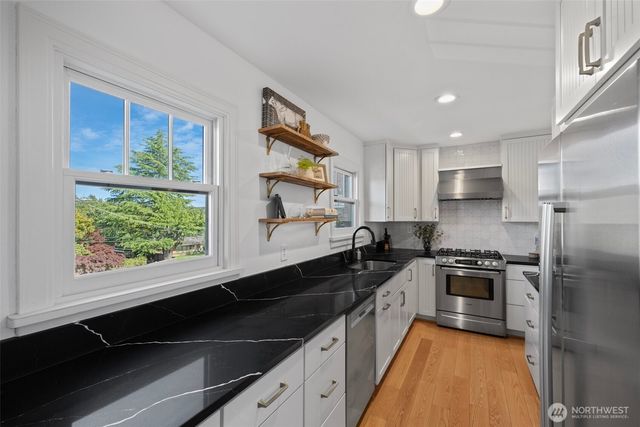 5505 Seward Park Avenue S, Seattle, WA 98118