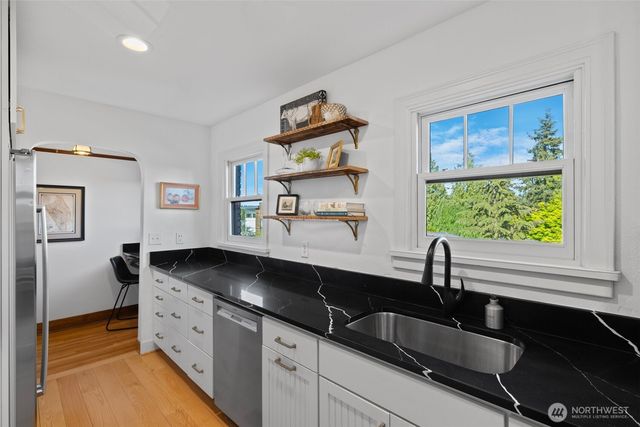 5505 Seward Park Avenue S, Seattle, WA 98118