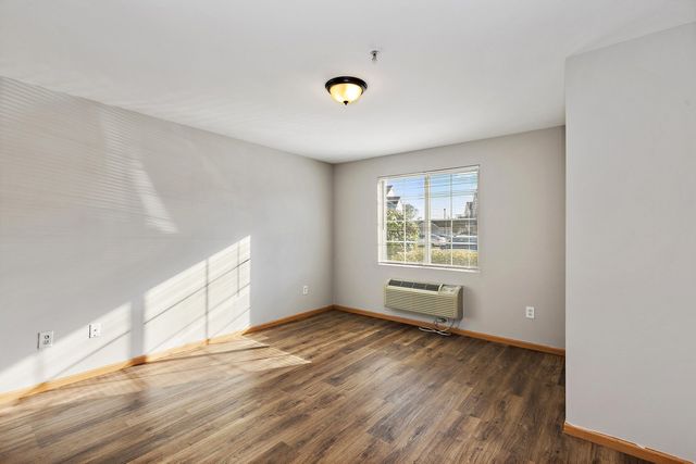 124 Bertram Drive A, Yorkville, IL 60560