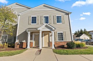 124 Bertram Drive A, Yorkville, IL 60560