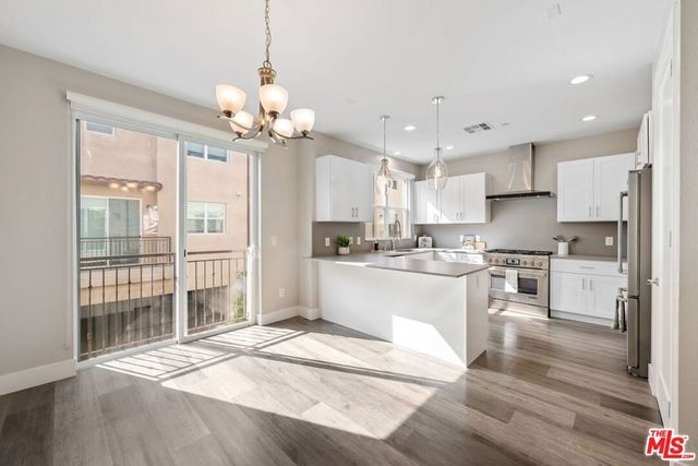4428 Paxton Place Place, Calabasas, CA 91302