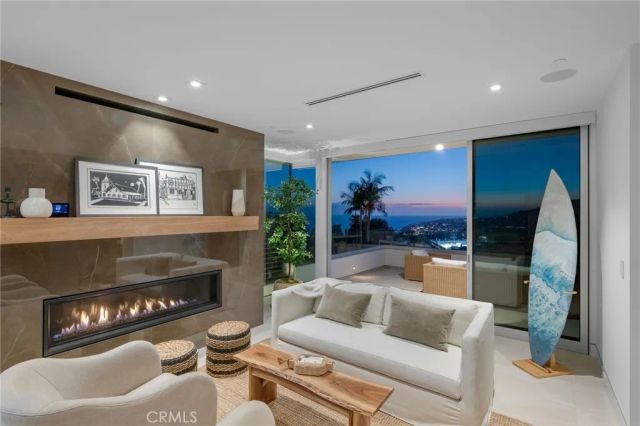 640 Temple Hills Drive, Laguna Beach, CA 92651