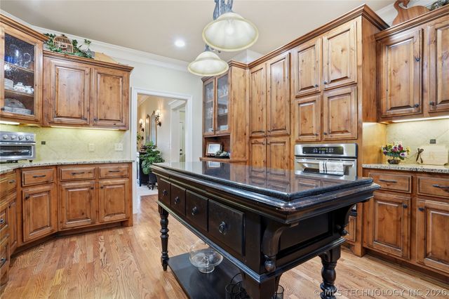 5711 E 110th Place, Tulsa, OK 74137