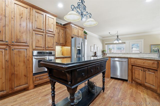 5711 E 110th Place, Tulsa, OK 74137