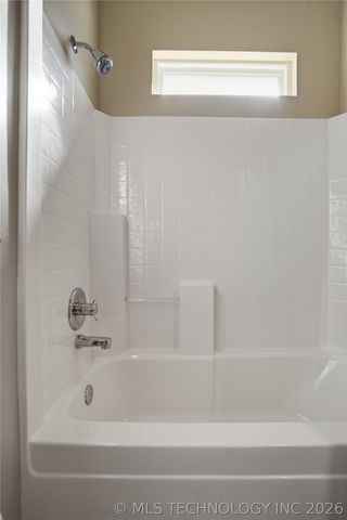 5711 E 110th Place, Tulsa, OK 74137