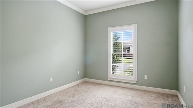 9130 Homestead Dr, Baton Rouge, LA 70817