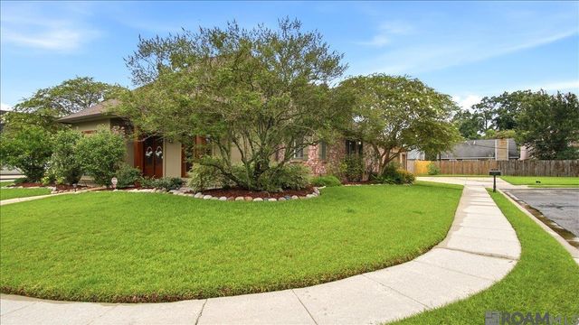 9130 Homestead Dr, Baton Rouge, LA 70817