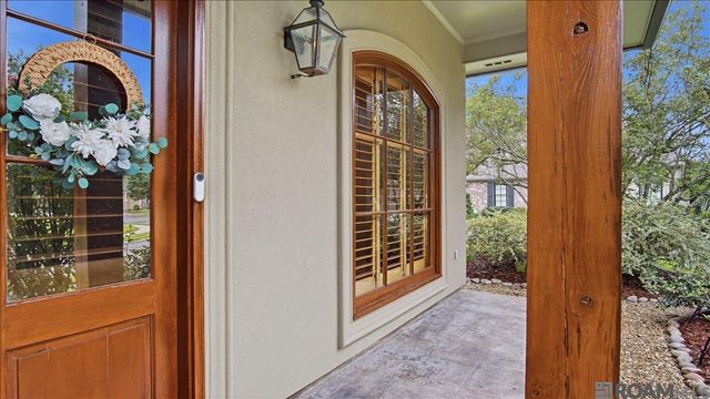 9130 Homestead Dr, Baton Rouge, LA 70817