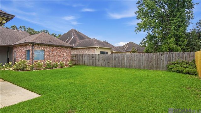 9130 Homestead Dr, Baton Rouge, LA 70817
