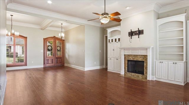 9130 Homestead Dr, Baton Rouge, LA 70817