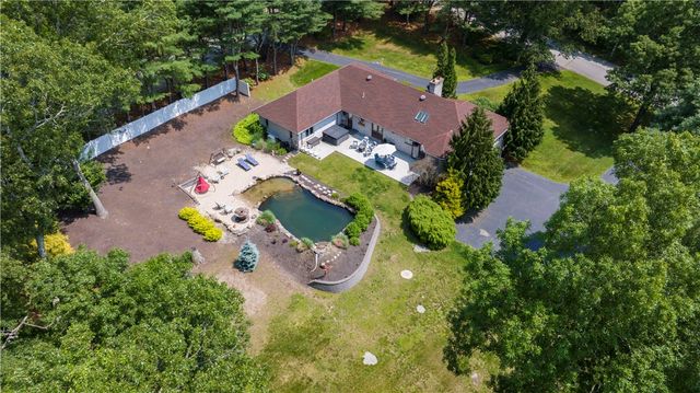 140 White Birch Circle, Scituate, RI 02831