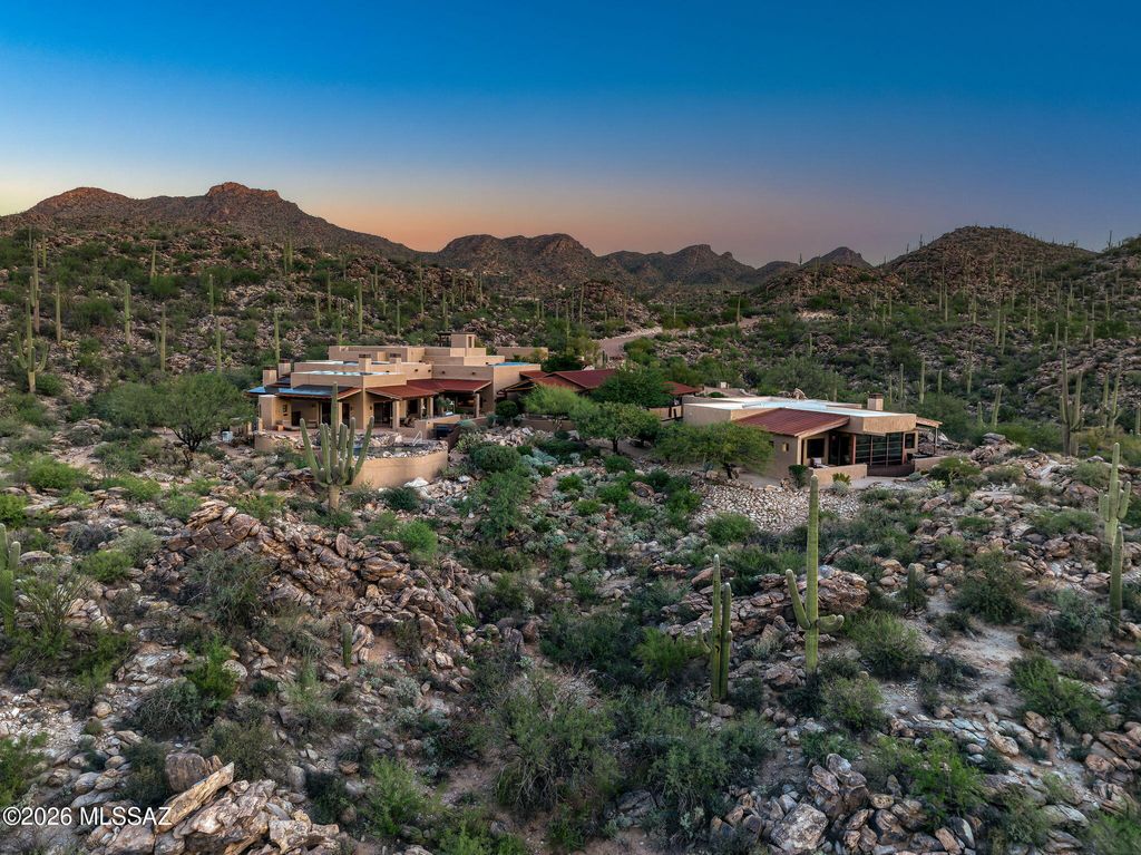 Image 1 of property listing at 13781 N Old Ranch House Road, Marana, AZ 85658
