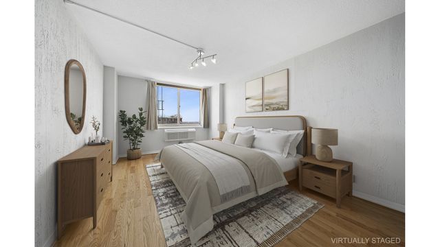 11817 Union Tpke Apt 21K, New York City, NY 11375