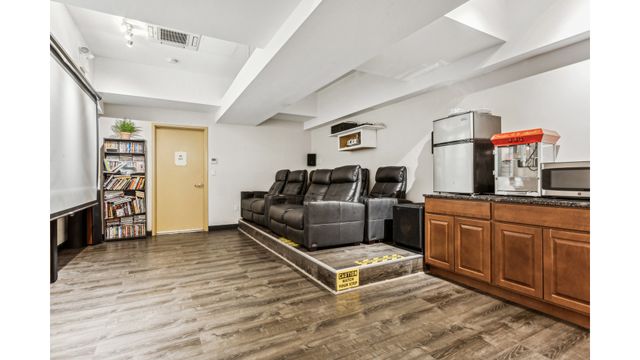 11817 Union Tpke Apt 21K, New York City, NY 11375