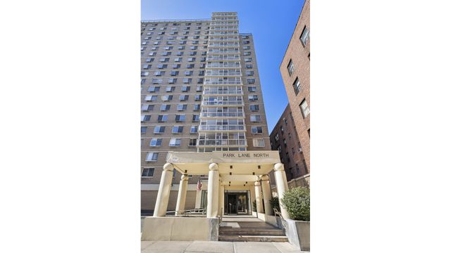 11817 Union Tpke Apt 21K, New York City, NY 11375